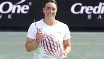 أنس جابر تفوز بلقب دورة تشارلستون الأمريكية الدولية للتنس وتكتب التاريخ العربي